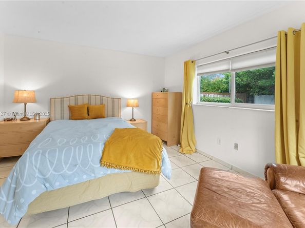 235 Fairway Dr, Miami Beach FL 33141