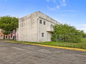 2756 NW 131st St, Opa-Locka FL 33054