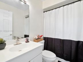 19031 NW 54th Ave, Miami Gardens FL 33055