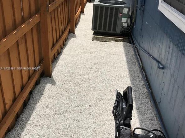 27 SW 55th Ave Rd, Miami FL 33134