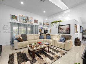 12714 NW 19th Mnr, Coral Springs FL 33071