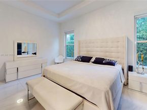 1946 Harbor View Cir, Weston FL 33327