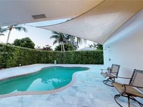 1946 Harbor View Cir, Weston FL 33327