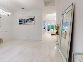 1946 Harbor View Cir, Weston FL 33327