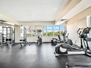 18041 Biscayne Blvd 1201, Aventura FL 33160