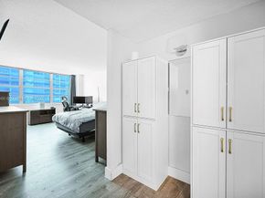 18041 Biscayne Blvd 1201, Aventura FL 33160