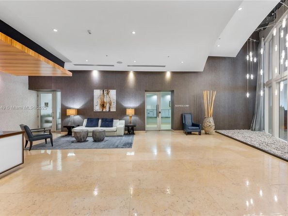 60 SW 13th St 2626, Miami FL 33130