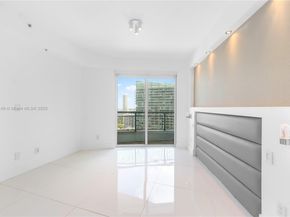 60 SW 13th St 2626, Miami FL 33130