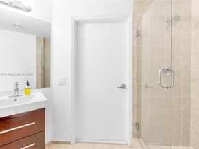 60 SW 13th St 2626, Miami FL 33130