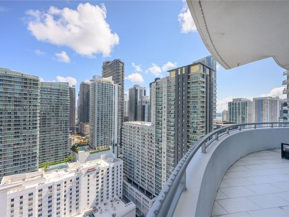 60 SW 13th St 2626, Miami FL 33130
