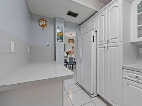 6701 NW 169th St B304, Hialeah FL 33015