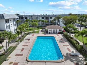 6701 NW 169th St B304, Hialeah FL 33015