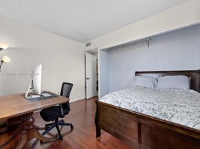 6701 NW 169th St B304, Hialeah FL 33015