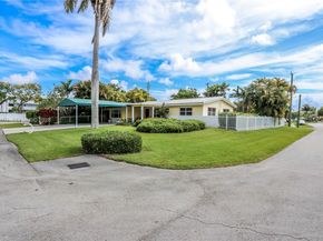 2209 N 15th Ave, Hollywood FL 33020