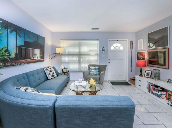 2209 N 15th Ave, Hollywood FL 33020