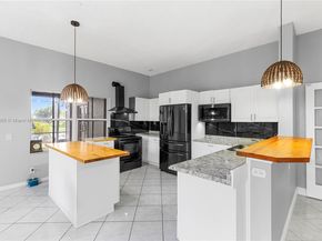 649 Willow Bend Rd, Weston FL 33327