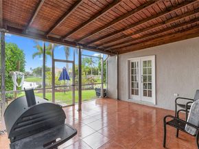 649 Willow Bend Rd, Weston FL 33327