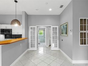 649 Willow Bend Rd, Weston FL 33327