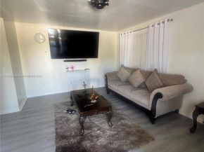 700 NE 6th St, Hallandale Beach FL 33009