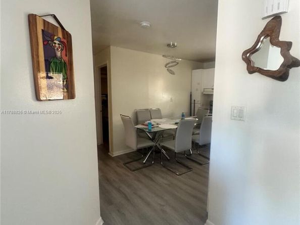 700 NE 6th St, Hallandale Beach FL 33009