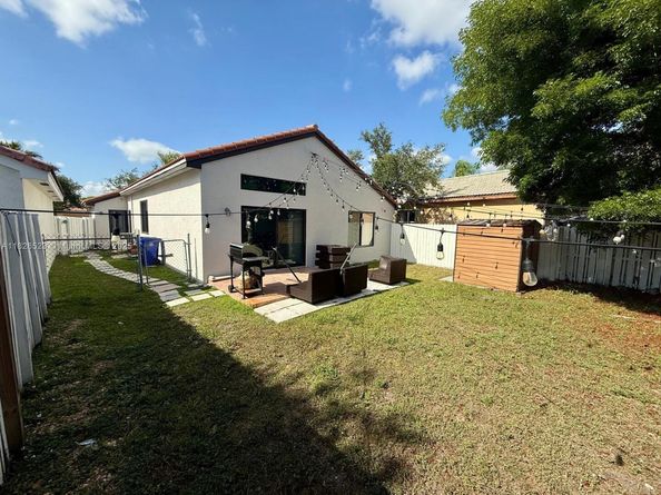 17673 SW 19th St, Miramar FL 33029