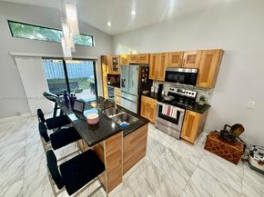 17673 SW 19th St, Miramar FL 33029