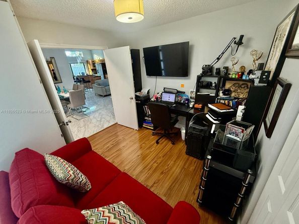 17673 SW 19th St, Miramar FL 33029