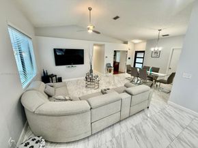 17673 SW 19th St, Miramar FL 33029