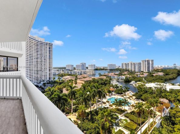 2000 Island Blvd 1405, Aventura FL 33160