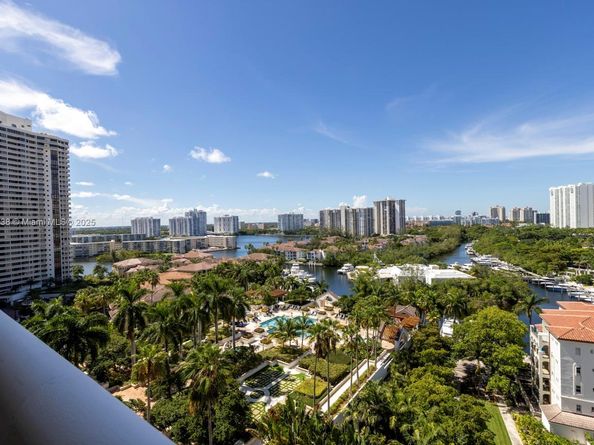 2000 Island Blvd 1405, Aventura FL 33160