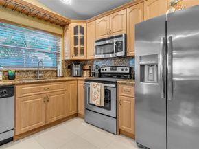 10523 SW 161st Pl, Miami FL 33196