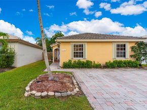 10523 SW 161st Pl, Miami FL 33196
