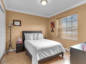 10523 SW 161st Pl, Miami FL 33196