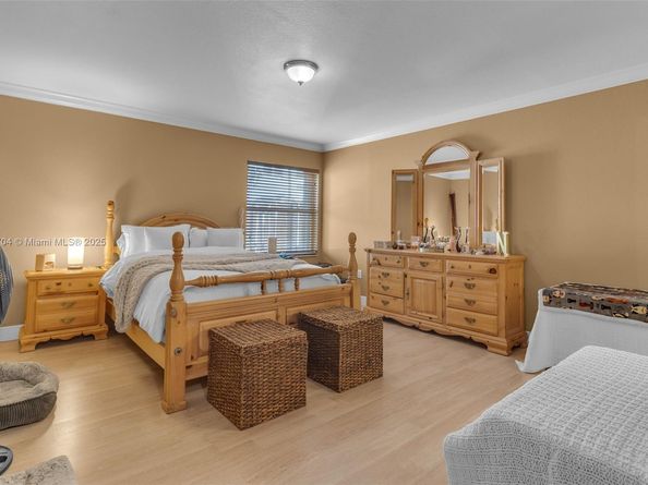 10523 SW 161st Pl, Miami FL 33196