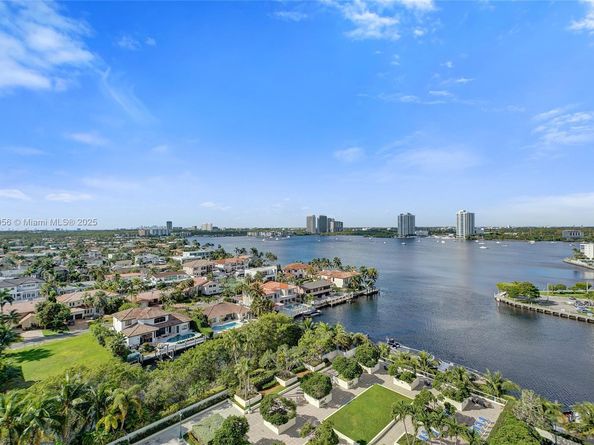 1000 E Island Blvd 1403, Aventura FL 33160