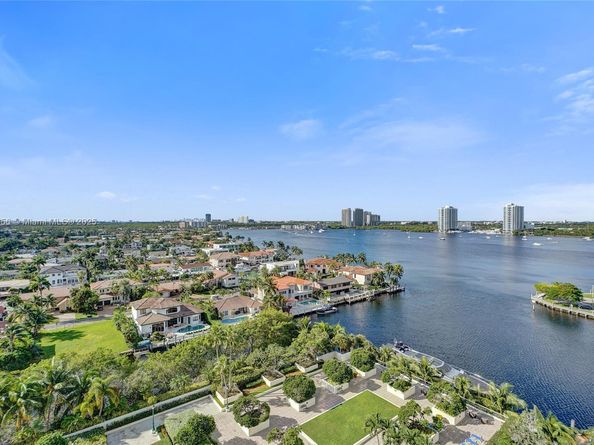 1000 E Island Blvd 1403, Aventura FL 33160