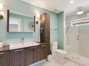 2011 NE 211th Ter, Miami FL 33179