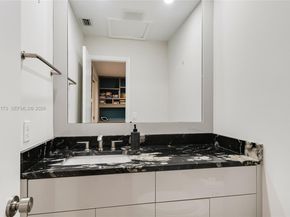 2011 NE 211th Ter, Miami FL 33179
