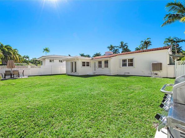 5371 N Bay Rd, Miami Beach FL 33140