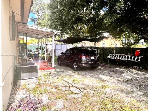 1801 NW 81 Terr, Miami FL 33147