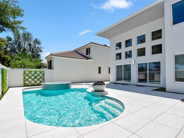 6210 NW 42nd Way, Boca Raton FL 33496
