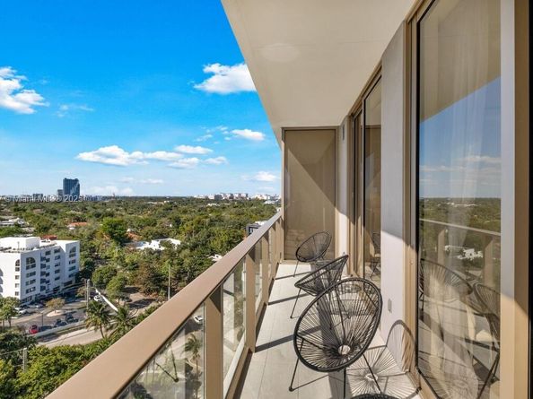2678 Tigertail 1009, Miami FL 33133