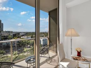 2678 Tigertail 1009, Miami FL 33133