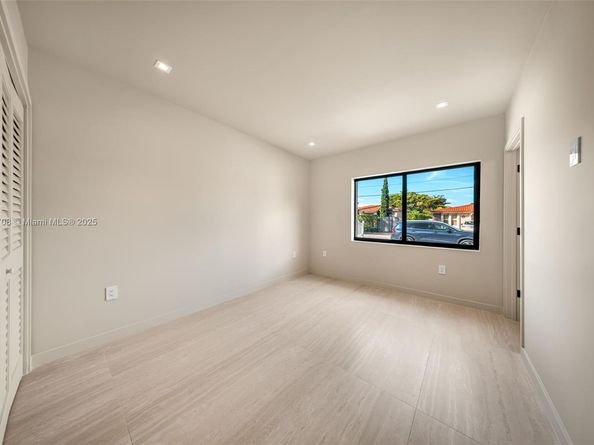 2625 SW 32nd Ct, Miami FL 33133