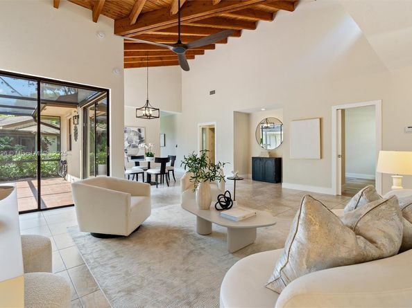 8001 Royal Palm Cir 57, Tamarac FL 33321