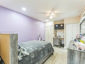 5706 S Travelers Palm Ln, Tamarac FL 33319