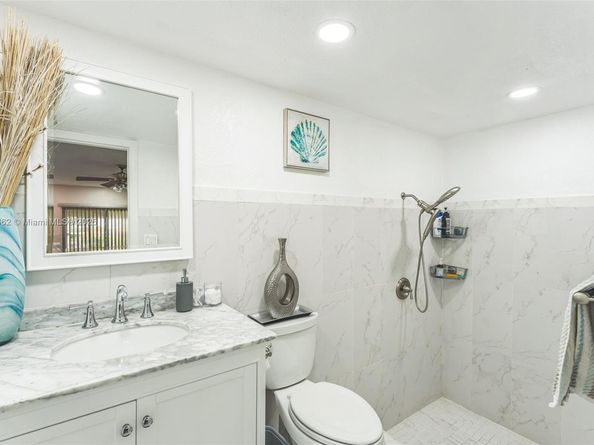 5706 S Travelers Palm Ln, Tamarac FL 33319
