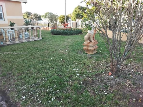 20620 NW 34th Ave, Miami Gardens FL 33056