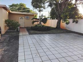 20620 NW 34th Ave, Miami Gardens FL 33056