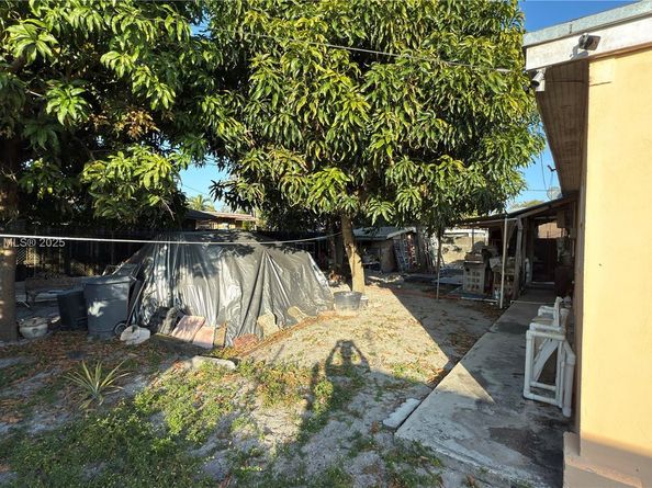 3861 NW 177th St, Miami Gardens FL 33055